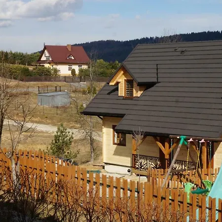 Domy Caloroczne Osada Na Gorce Ustrzyki Dolne Exterior photo