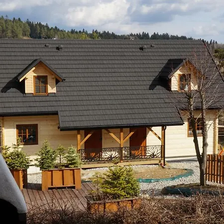 Domy Caloroczne Osada Na Gorce Ustrzyki Dolne Exterior photo